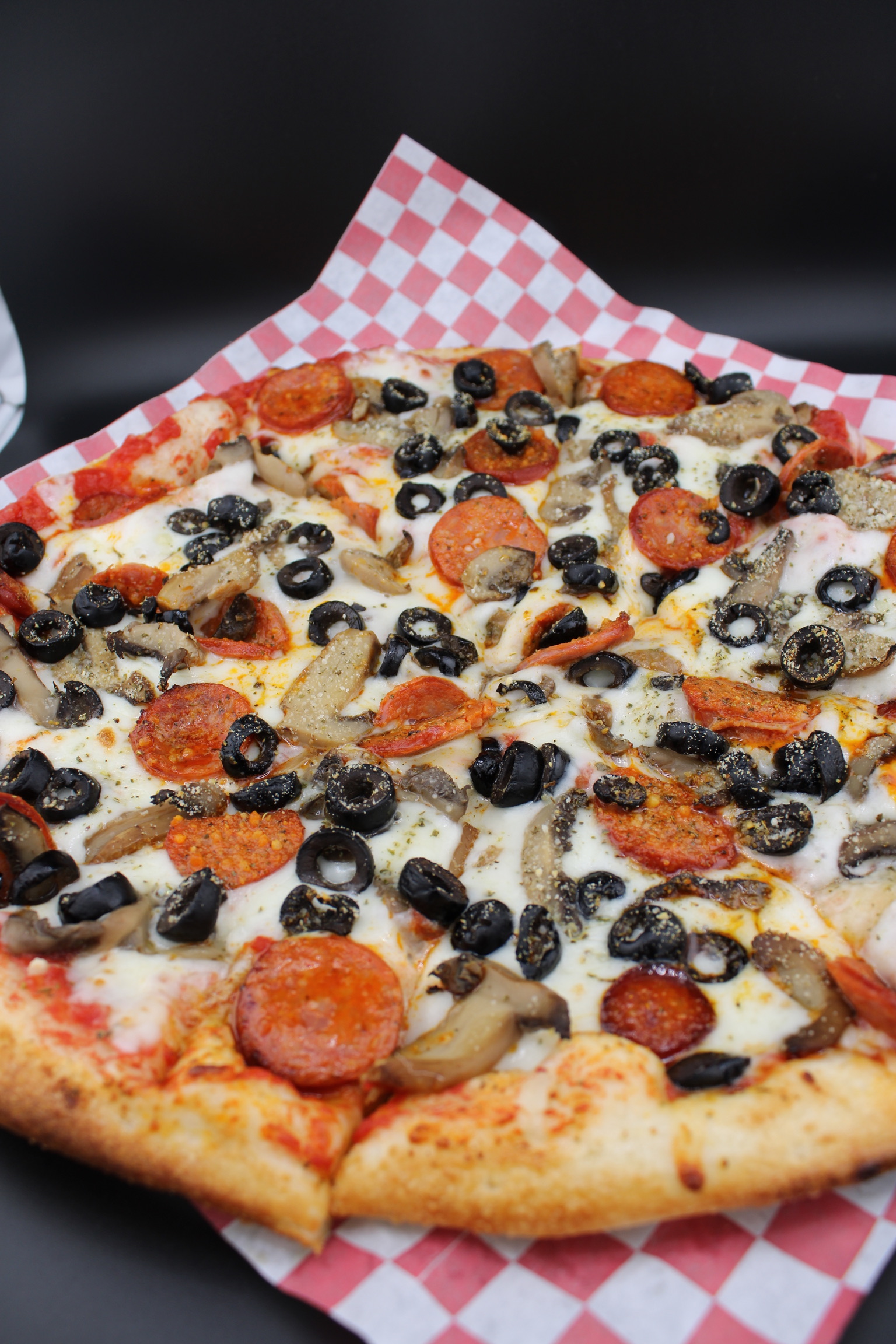 Large house pizza from Pizza Meltdown